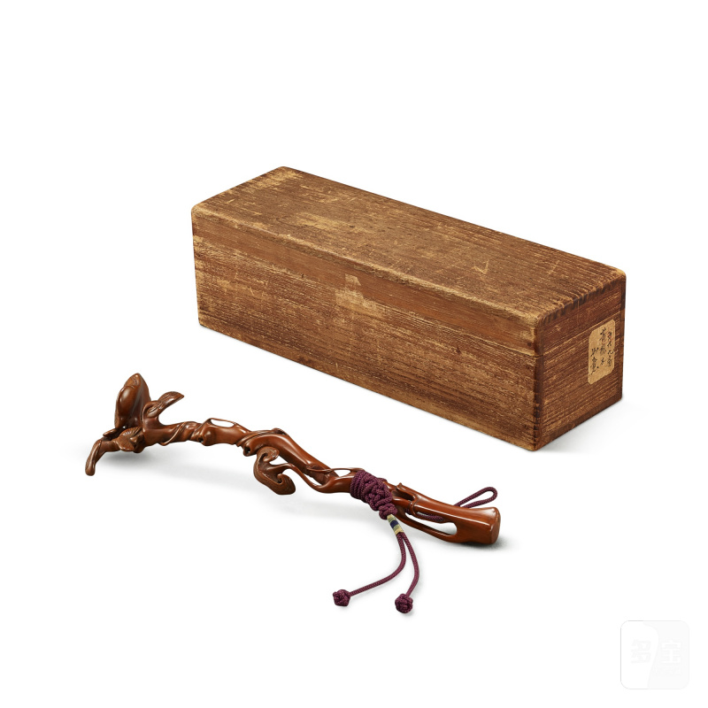 A boxwood ruyi sceptre, Qing dynasty, 18th century | 清十八世紀 黃楊木雕如意 - 图4